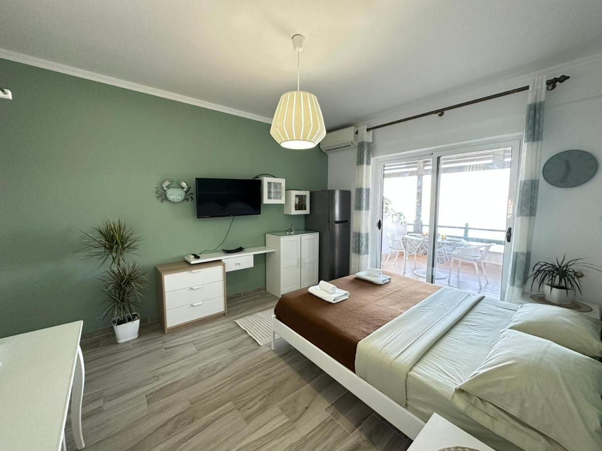 Home Aquamarine & Residence Vlorë Buitenkant foto